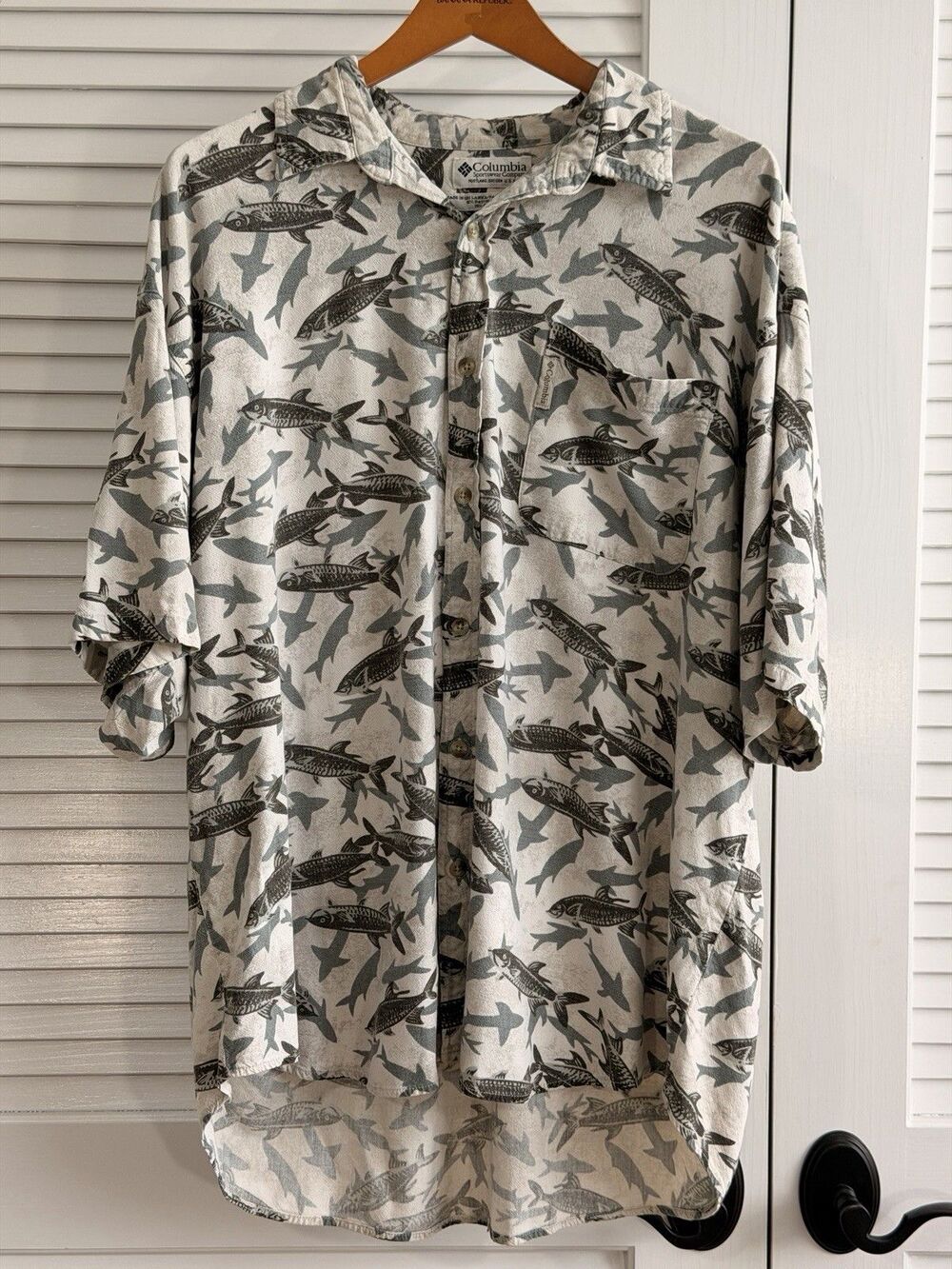 Vintage Columbia Sportswear Shirt Mens XXL Fish Print Fishing Button Up Outdoor